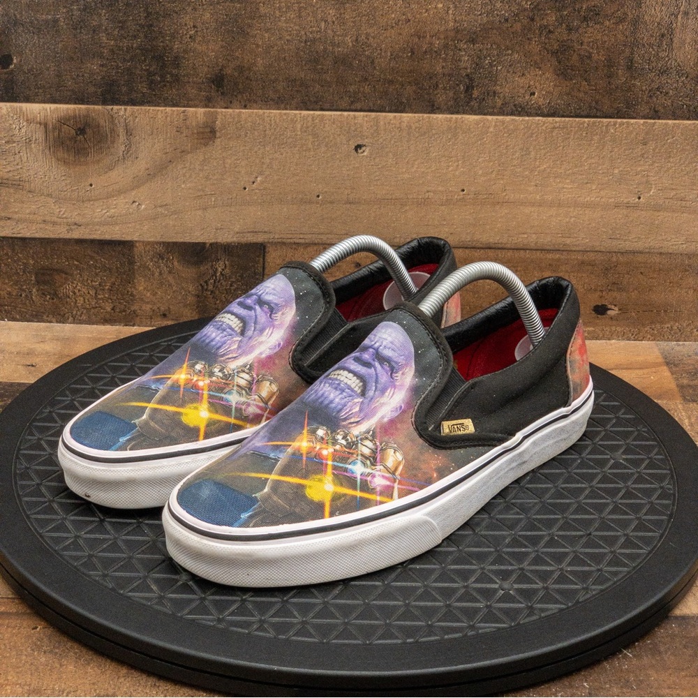 VANS X MARVEL INFINITY WARS SLIP ON MENS ATHLETIC SHOES THANOS PRINT LOW SZ 9.5 - Picture 1 of 9
